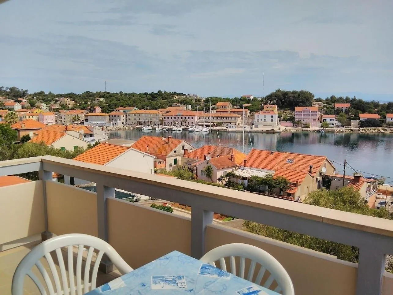 Apartment Davor Sali Hırvatistan